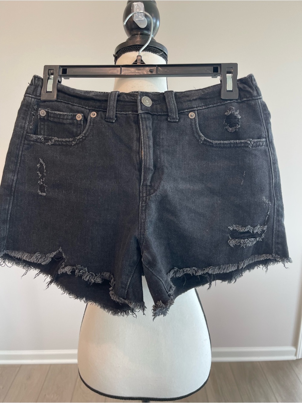 Aerie size small black distressed denim shorts with elastic back fray concert